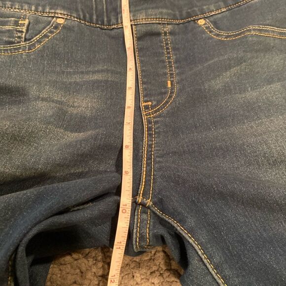 Levi’s Pull On Skinny Jeans Size 12 Short - Picture 7 of 14